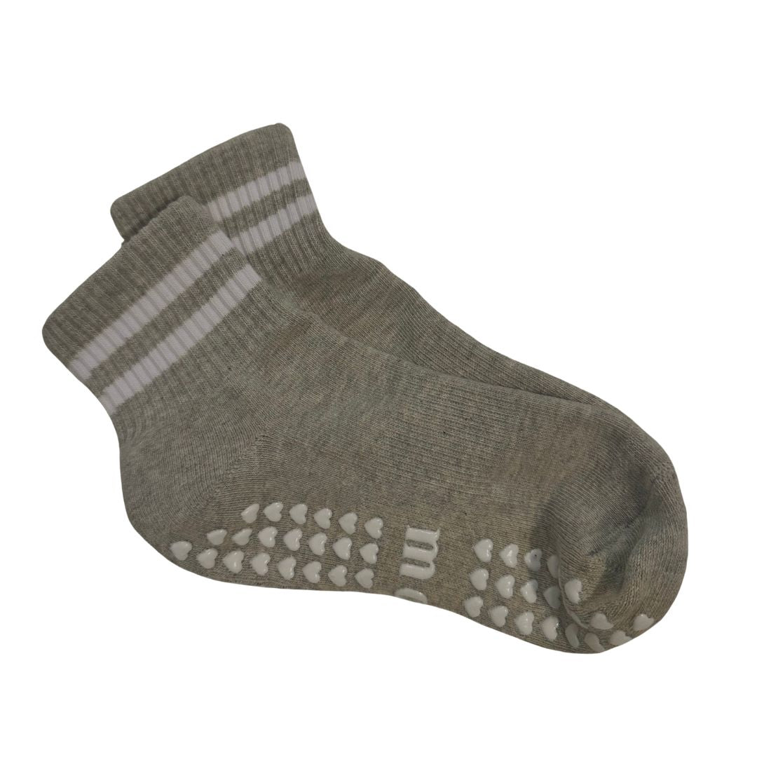 basic bae gray grip socks