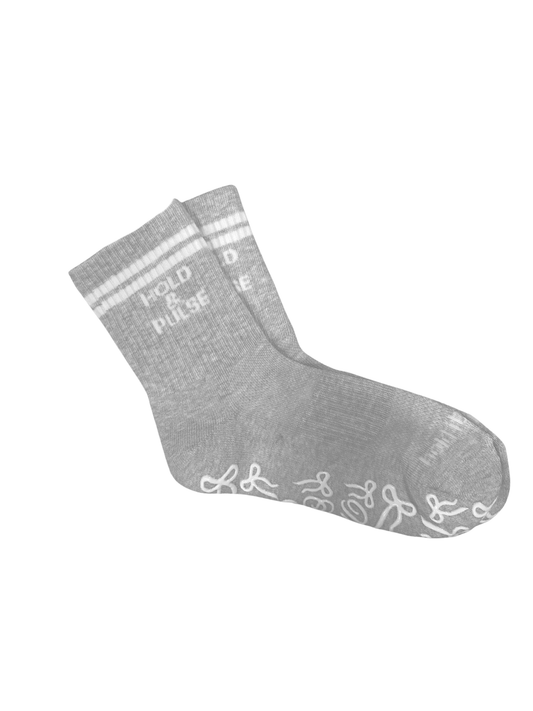 hold & pulse pilates grip socks