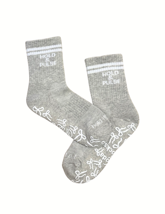 hold & pulse pilates grip socks